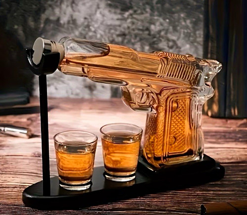 Whiskey dekanter set - whiskey-dekanter-set, pistole